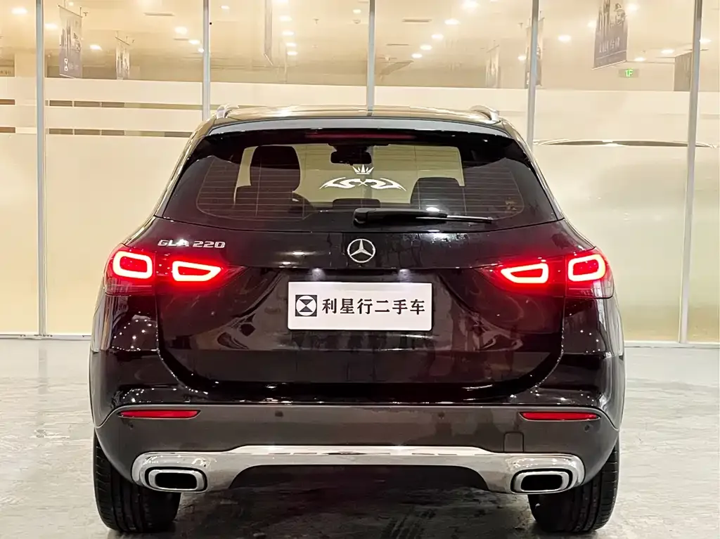 Mercedes-Benz GLA — фото 9