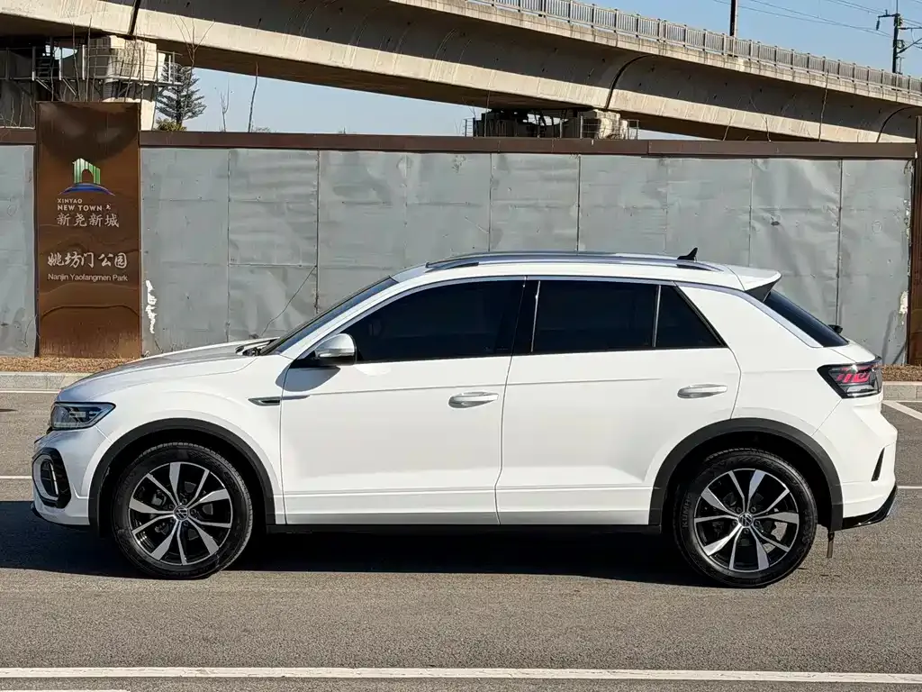 Volkswagen T-Roc 2023 из CN, фото 5