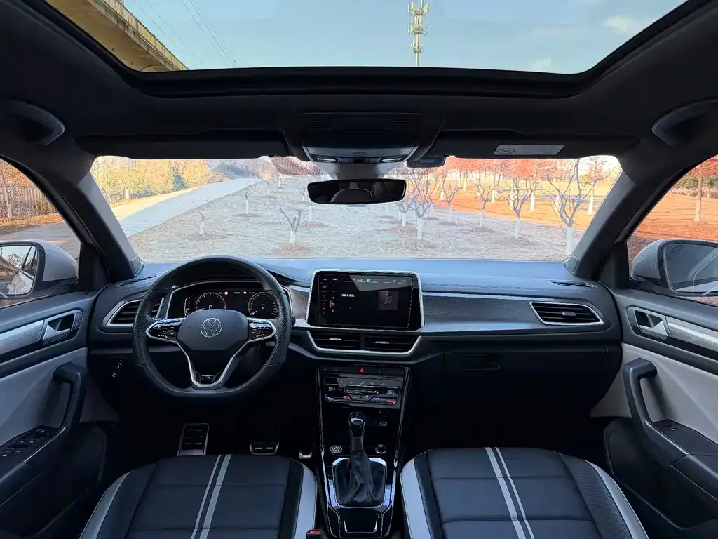 Volkswagen T-Roc 2023 из CN, фото 6