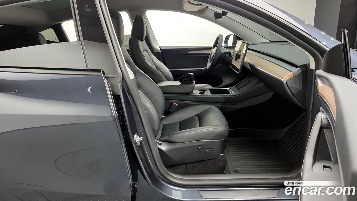 Tesla Model Y 2024 из KR, фото 10
