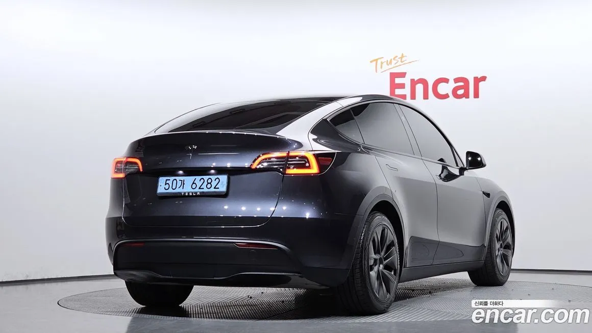 Tesla Model Y 2024 из KR, фото 3