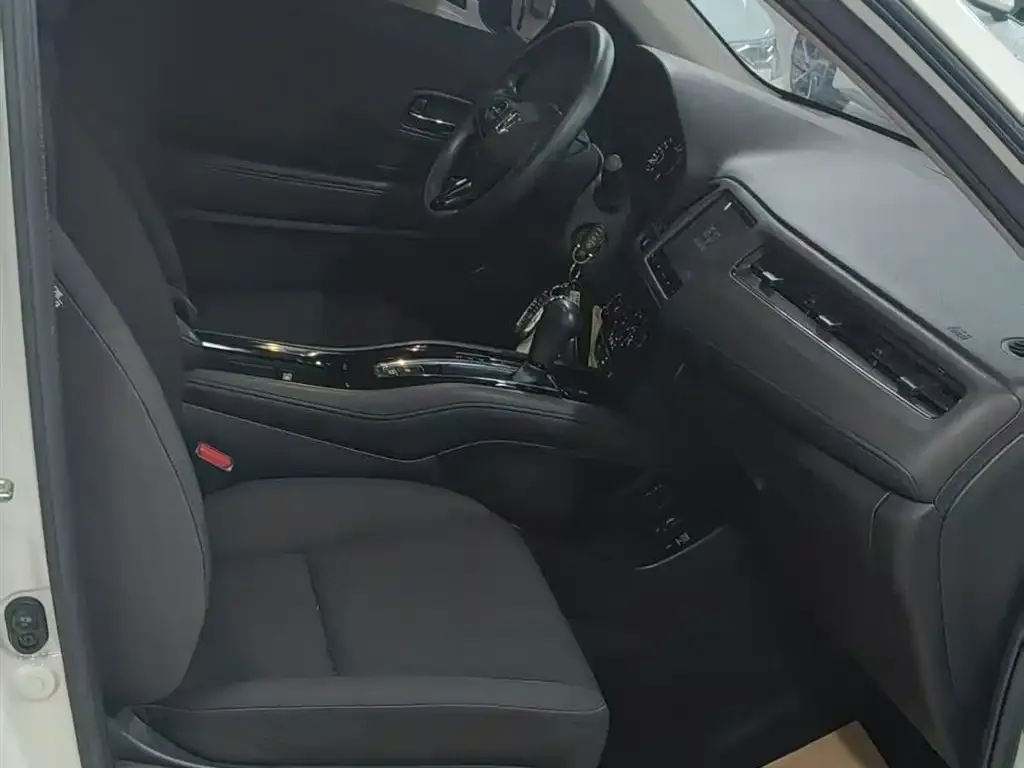 Honda Vezel 2022 из CN, фото 8