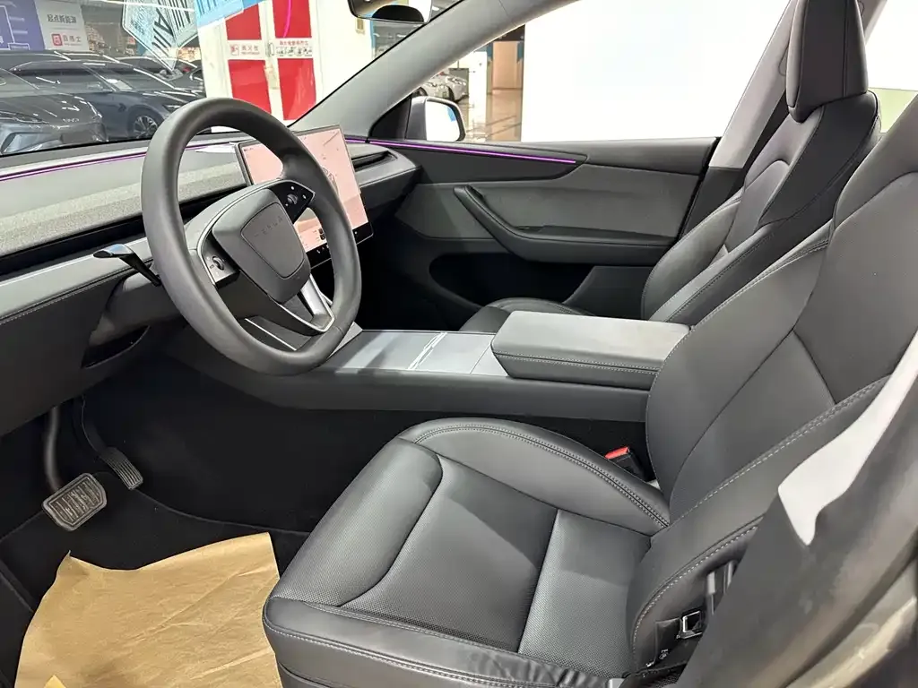 Tesla Model Y — фото 7