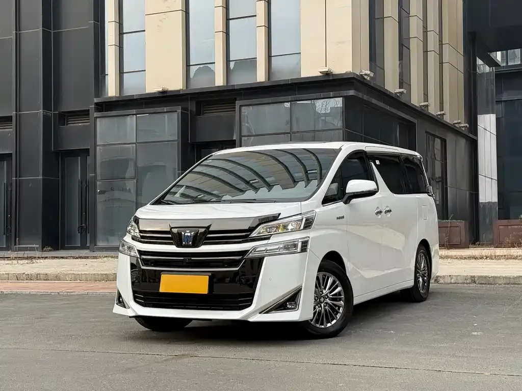Toyota Vellfire 2023 из CN, фото 1