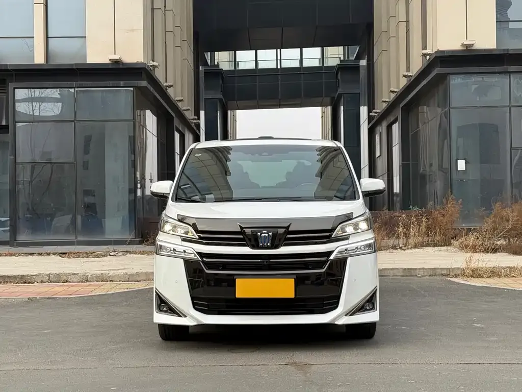 Toyota Vellfire 2023 из CN, фото 9