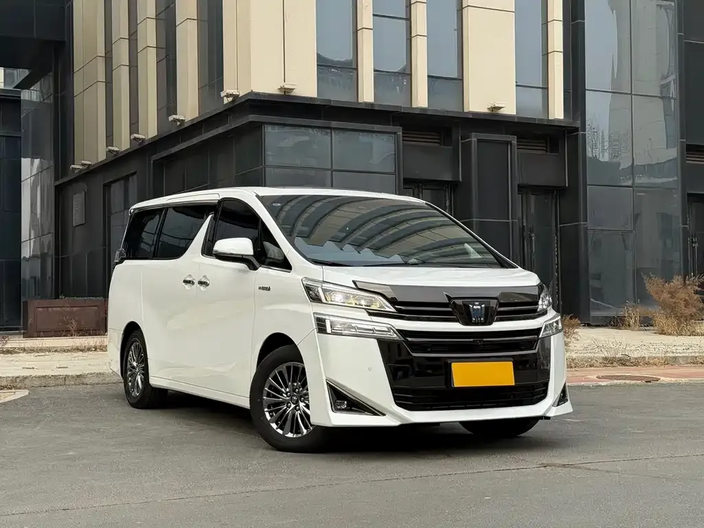 Toyota Vellfire 2023 из CN, фото 2