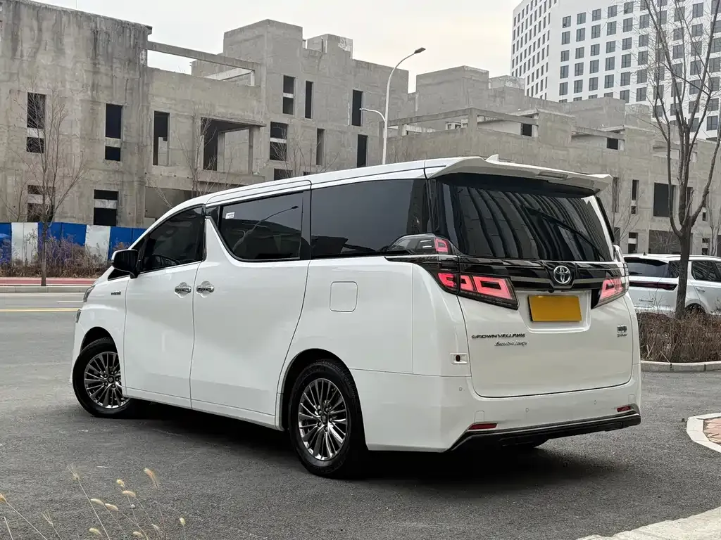 Toyota Vellfire 2023 из CN, фото 7
