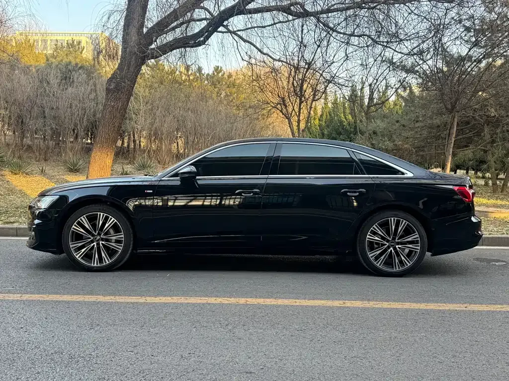 Audi A6L 2024 из CN, фото 9