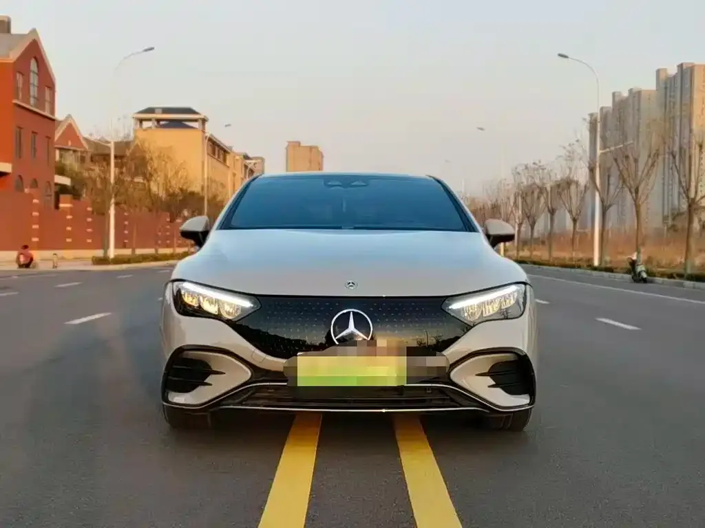 Mercedes-Benz EQE 2024 из CN, фото 2