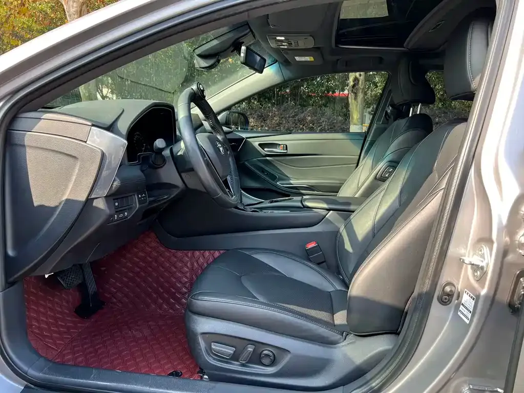 Toyota Avalon 2022 из CN, фото 2