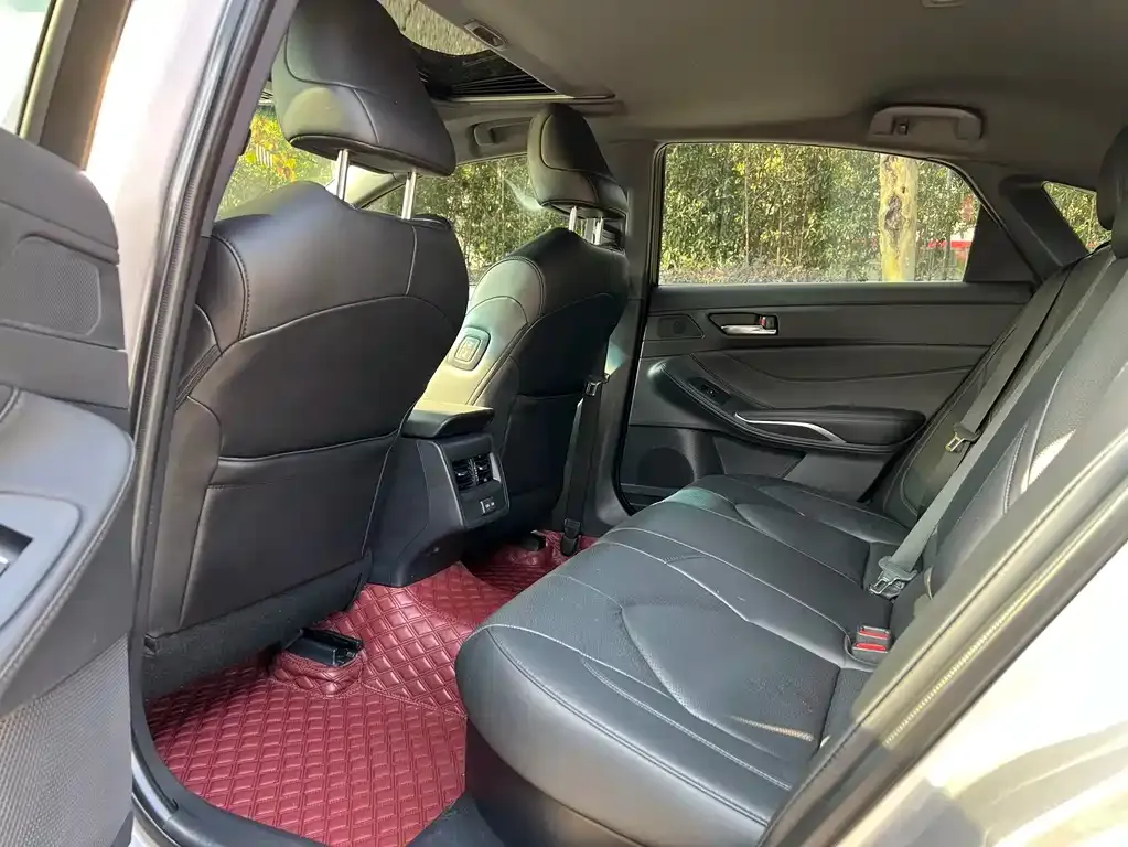 Toyota Avalon 2022 из CN, фото 9