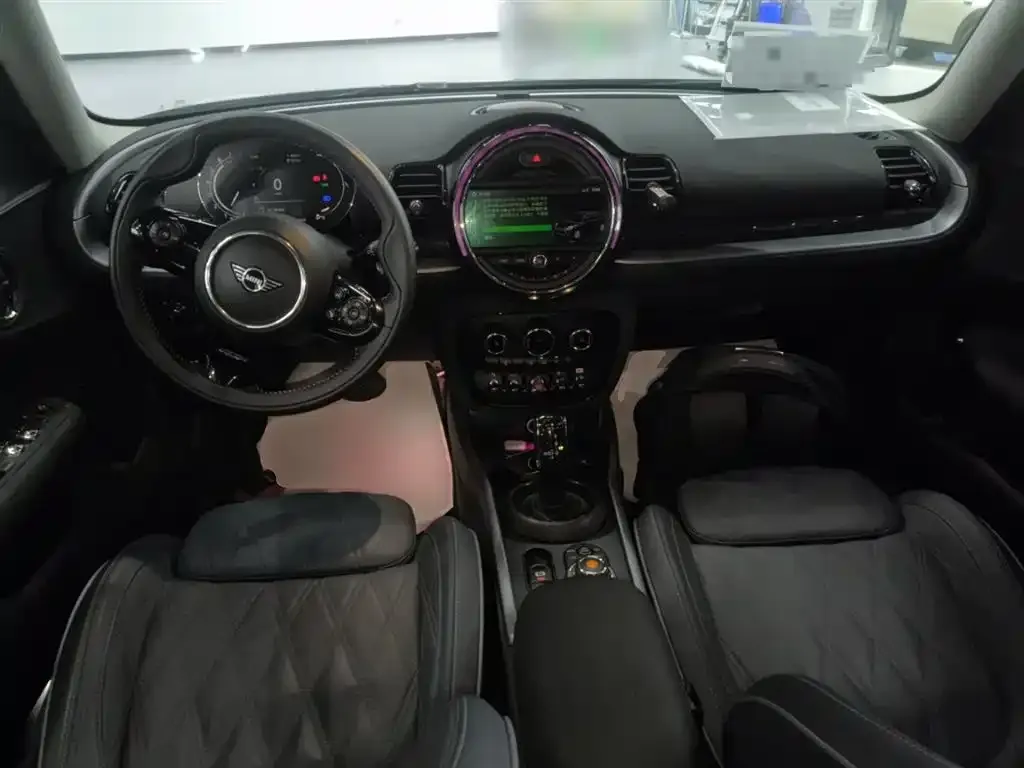 MINI Clubman — фото 9