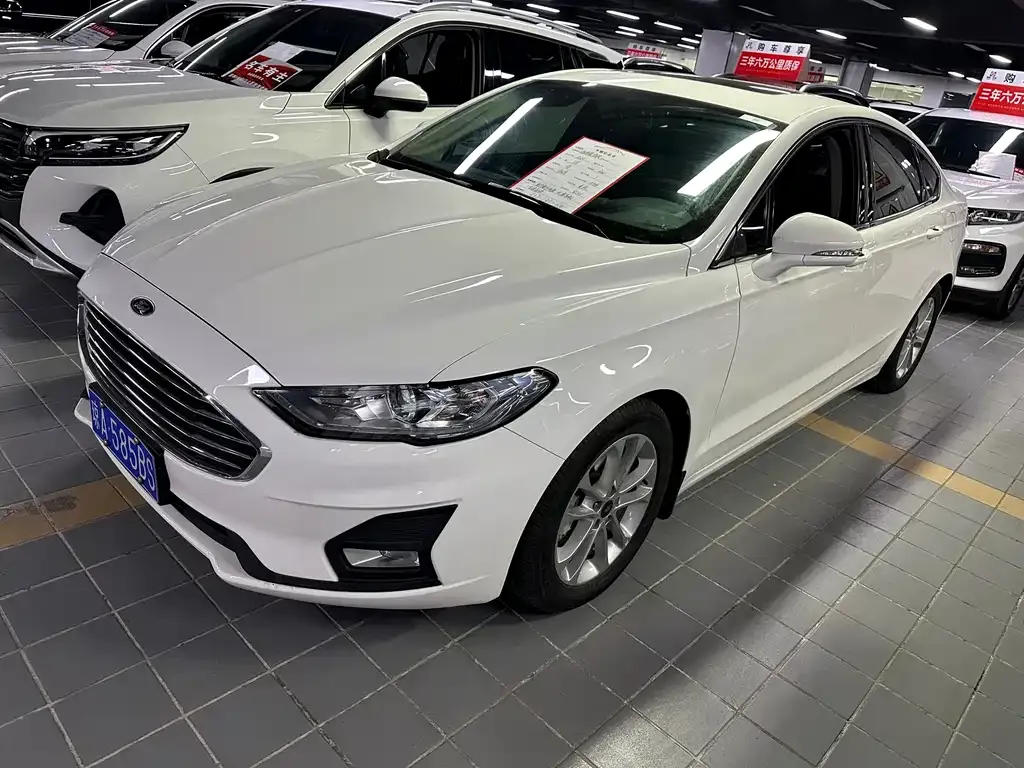 Ford Mondeo — фото 1