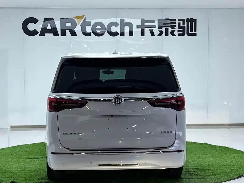 Buick GL8 2023 из CN, фото 2