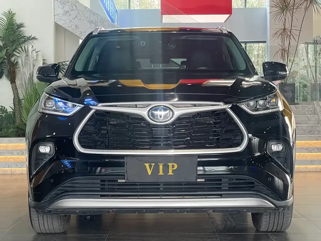 Toyota Highlander — фото 4