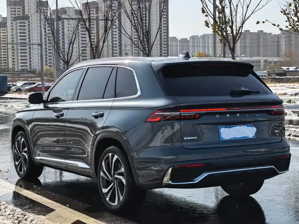 Geely Xingyue L — фото 9