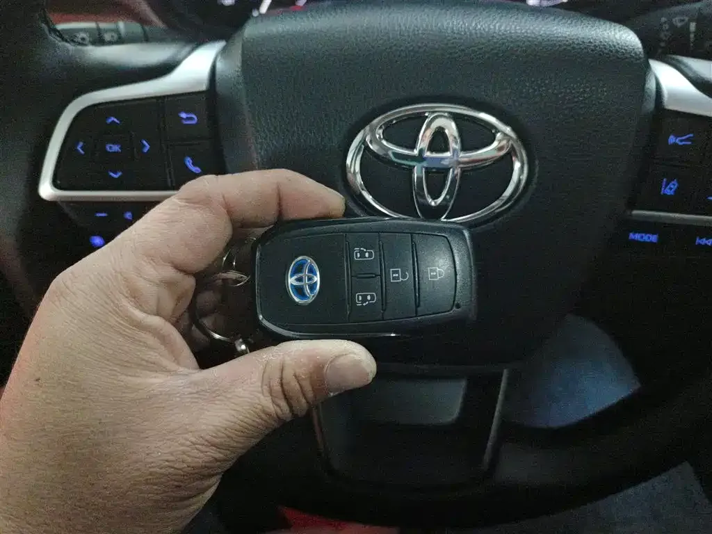 Toyota Sienna 2022 из CN, фото 4