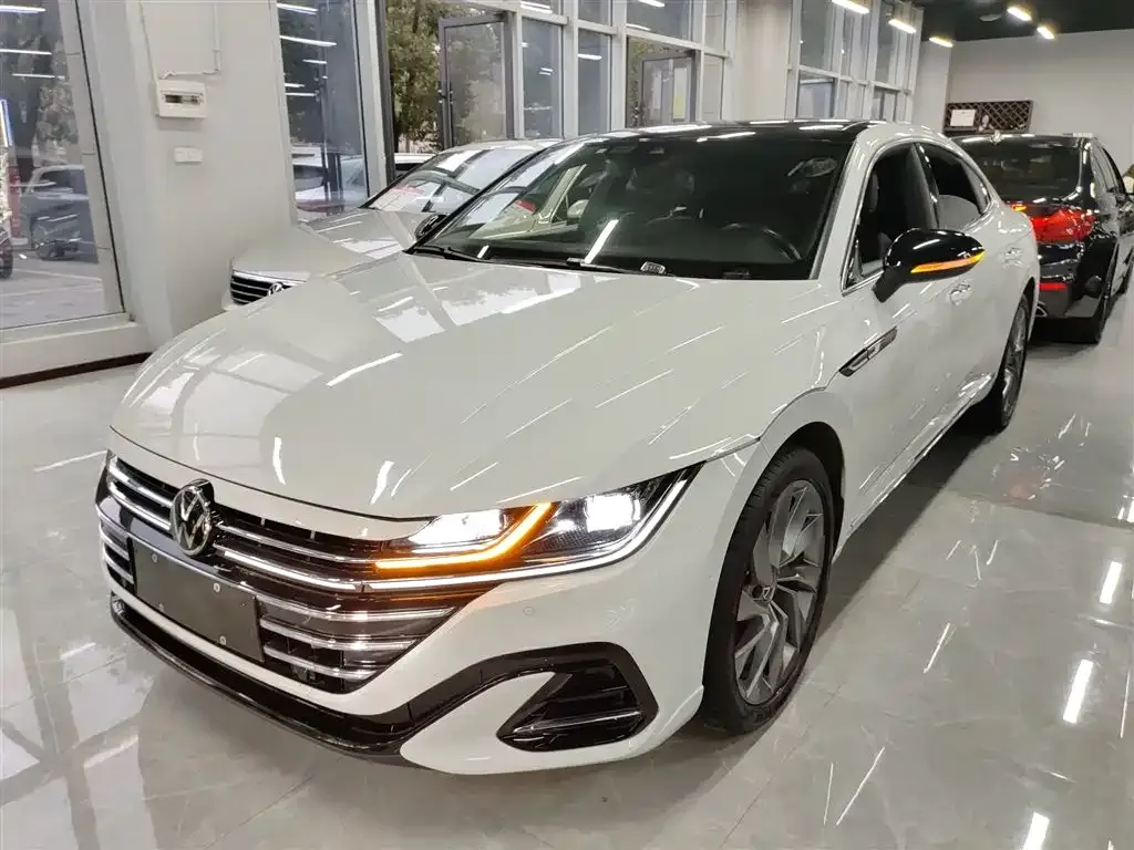 Volkswagen CC 2022 из CN, фото 2