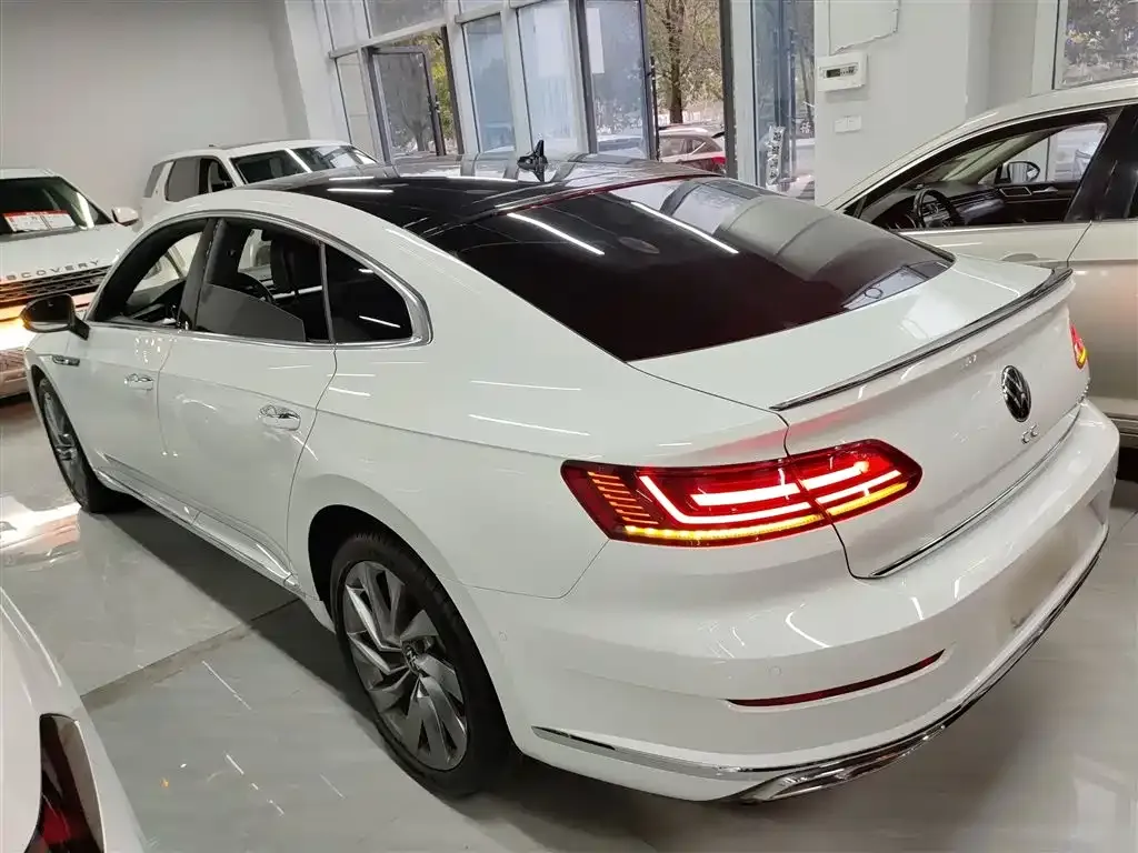 Volkswagen CC 2022 из CN, фото 5