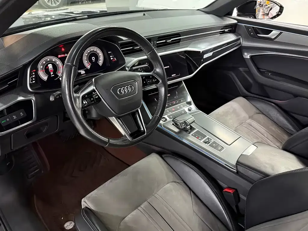 Audi A6L — фото 2