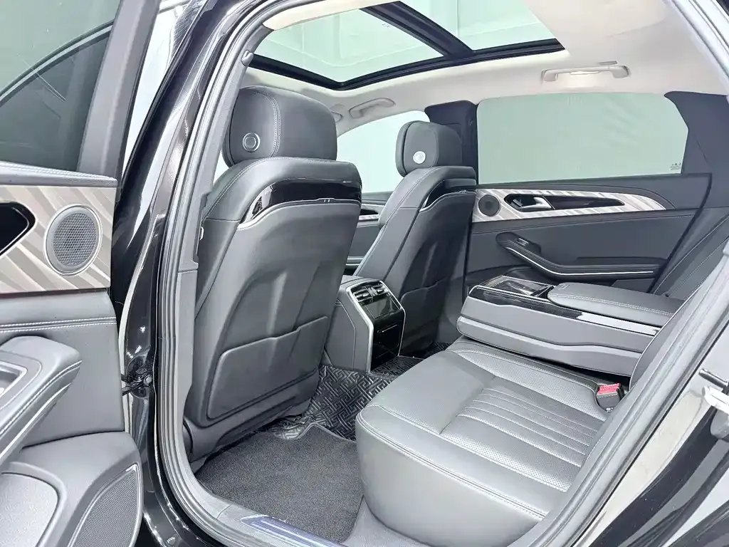 Hongqi H9 2024 из CN, фото 10