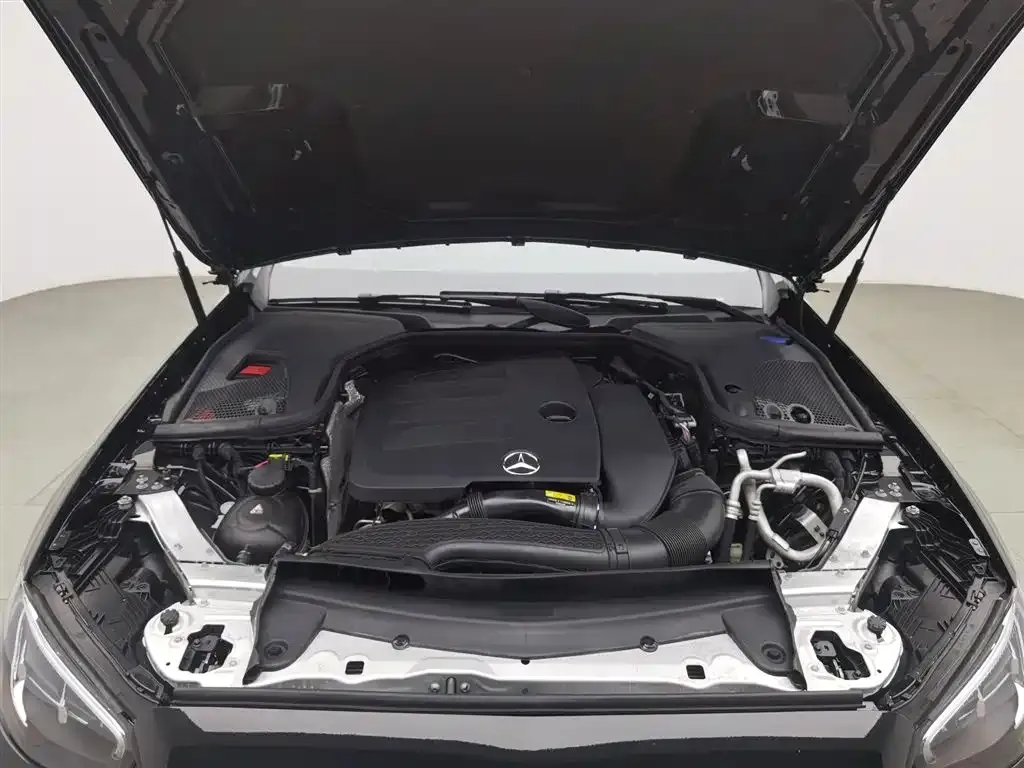Mercedes-Benz E-Class 2023 из CN, фото 5
