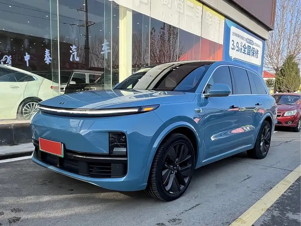 Li Auto L8