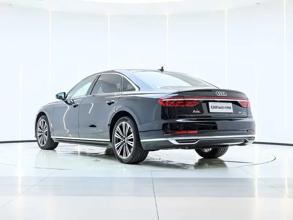 Audi A8 2021 из CN, фото 7