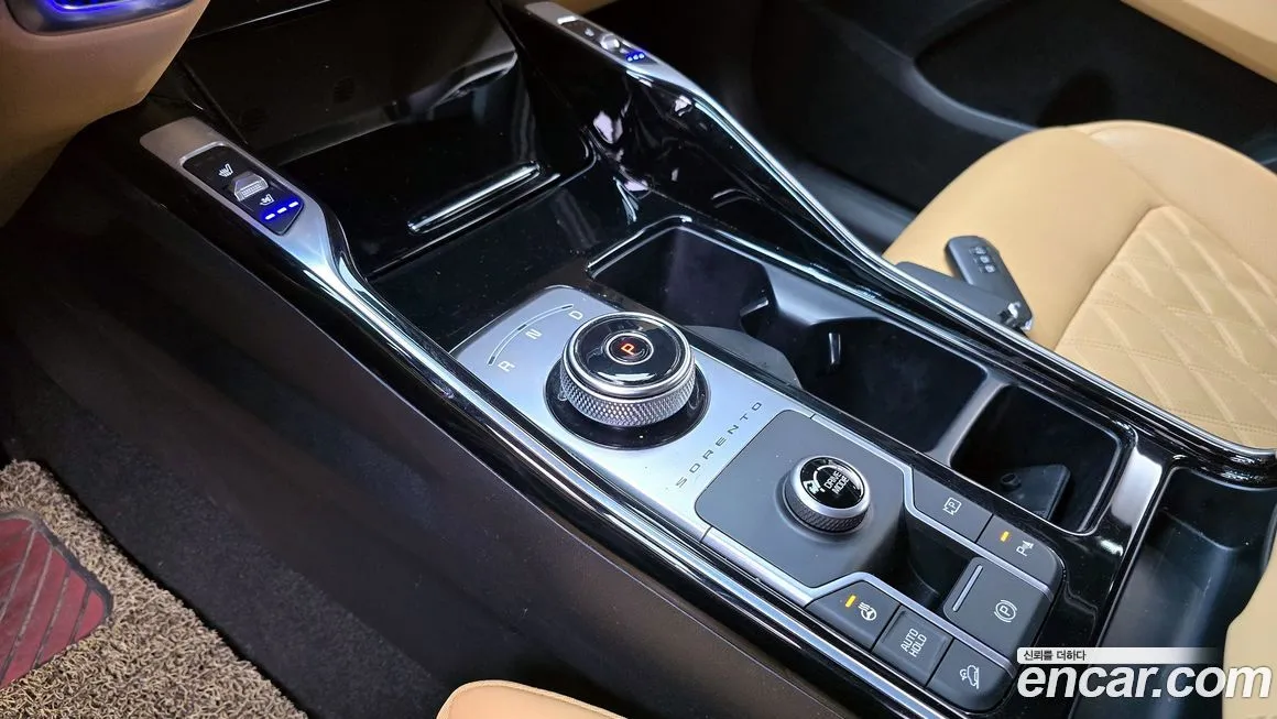 Kia Sorento — фото 10