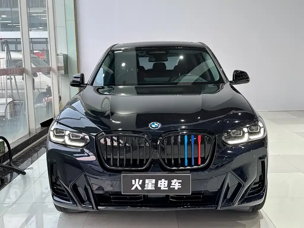 BMW iX3 — фото 1