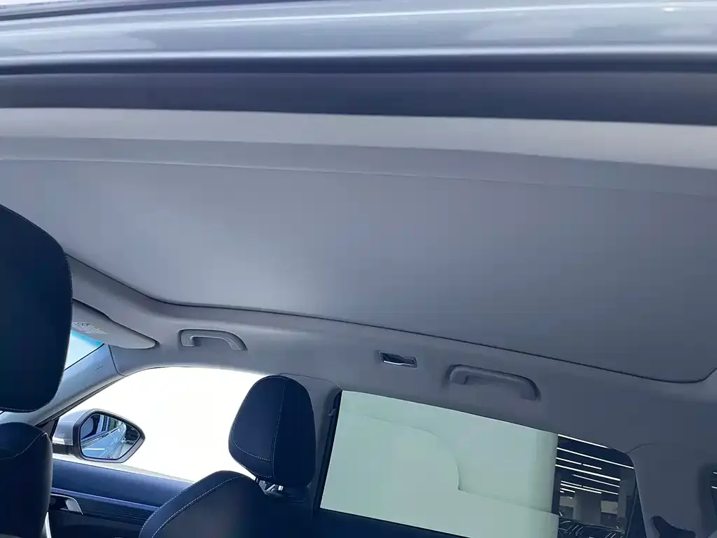 Geely Boyue 2022 из CN, фото 2