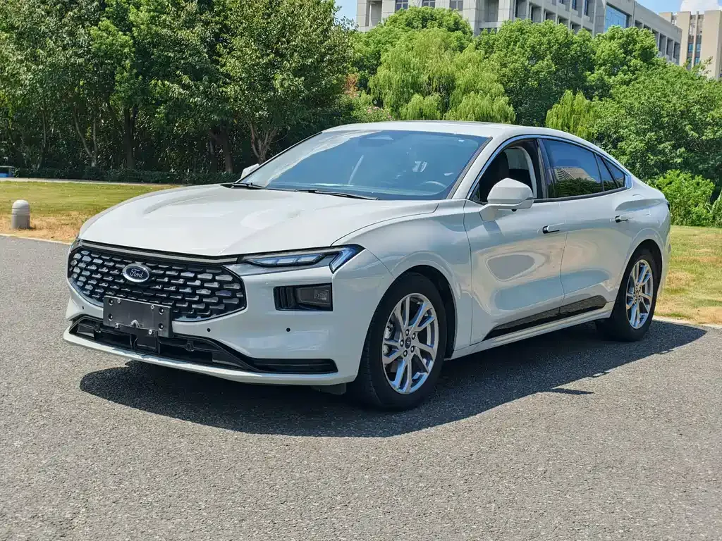 Ford Mondeo 2023 из CN, фото 1