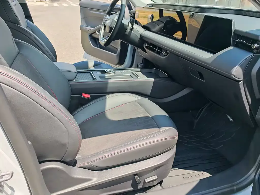 Ford Mondeo 2023 из CN, фото 7