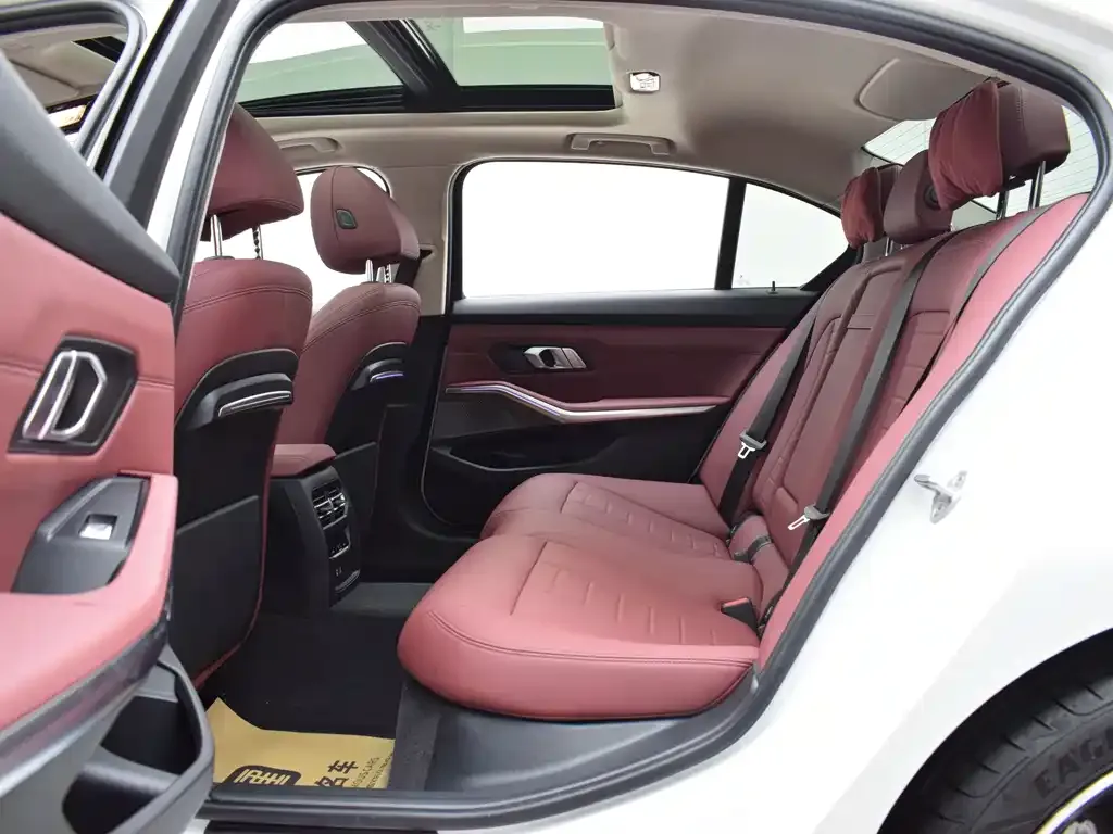BMW 3 Series 2022 из CN, фото 5