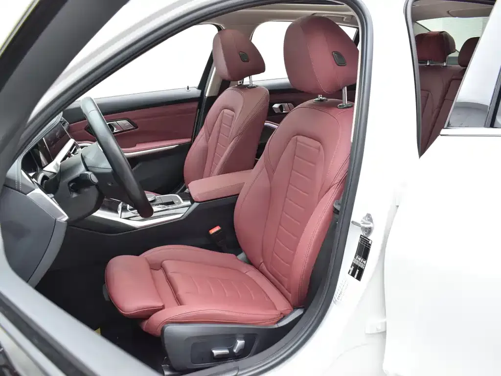 BMW 3 Series 2022 из CN, фото 4