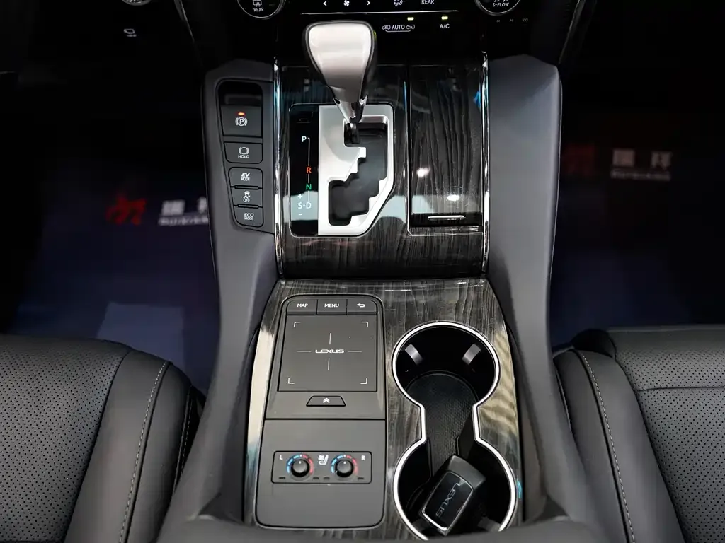 Lexus LM 2021 из CN, фото 4