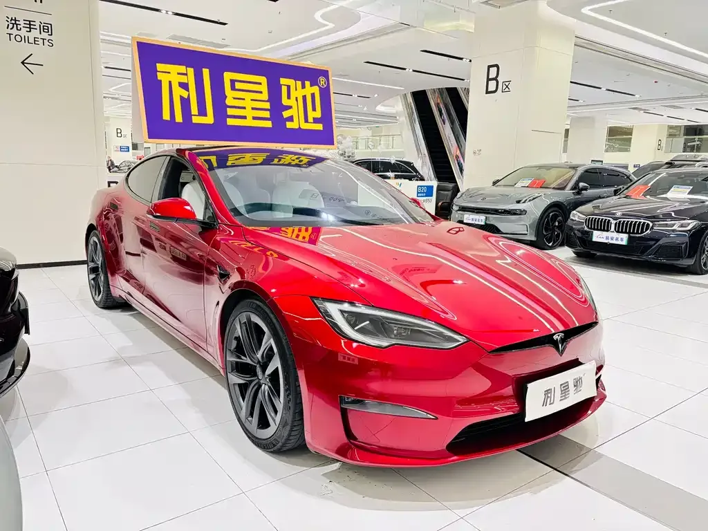 Tesla Model S — фото 7