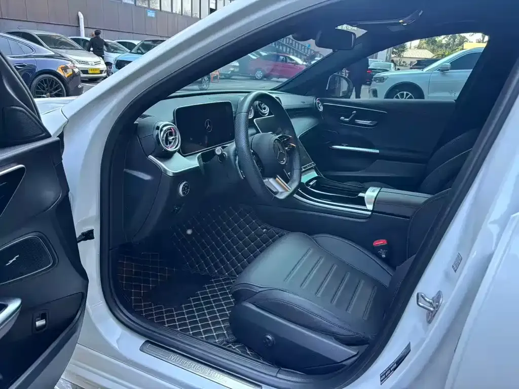 Mercedes-Benz C-Class 2024 из CN, фото 6