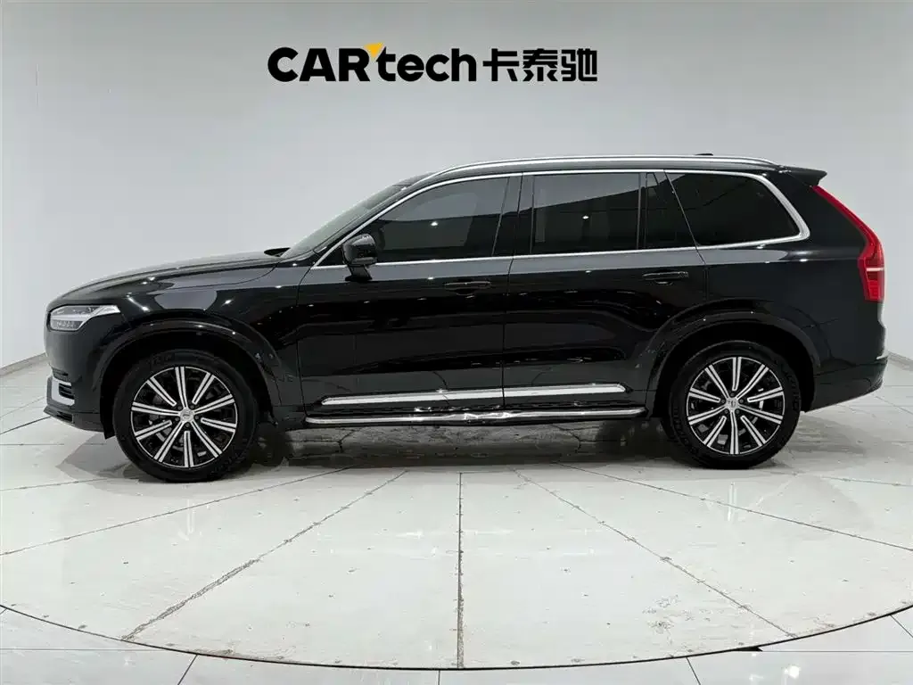Volvo XC90 — фото 9