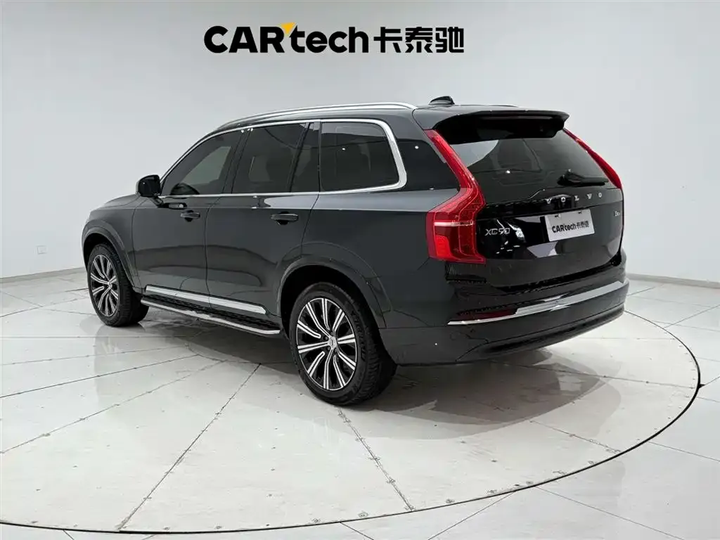 Volvo XC90 — фото 6