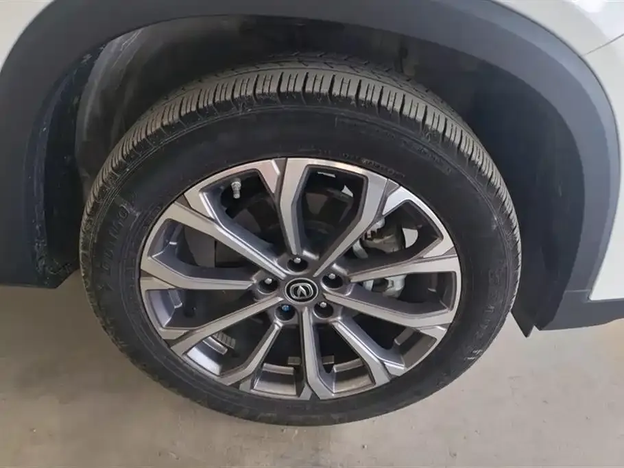 Changan CS75PLUS — фото 3
