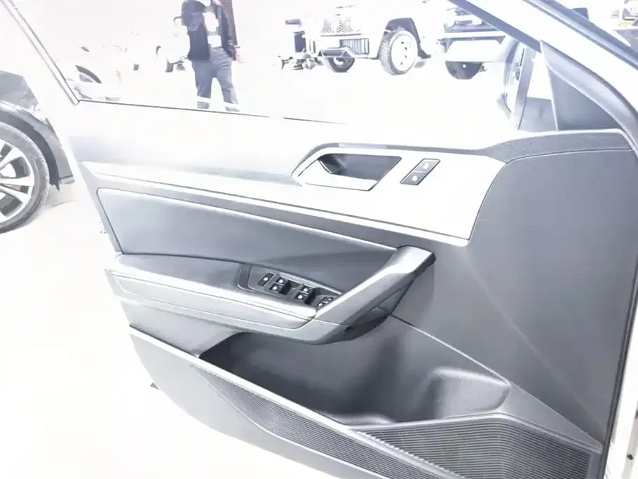 Volkswagen Lavida 2021 из CN, фото 5