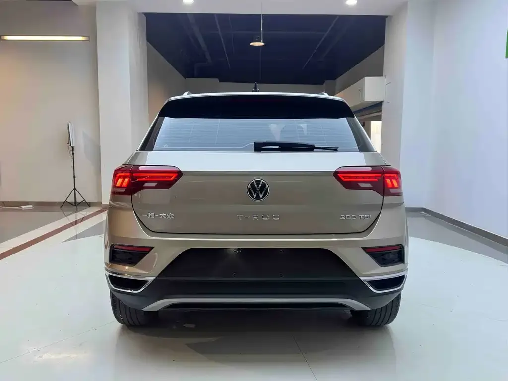 Volkswagen T-Roc 2021 из CN, фото 2