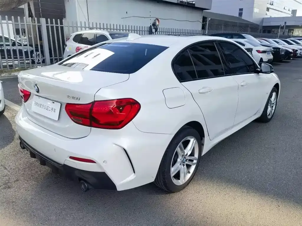 BMW 1 Series — фото 9