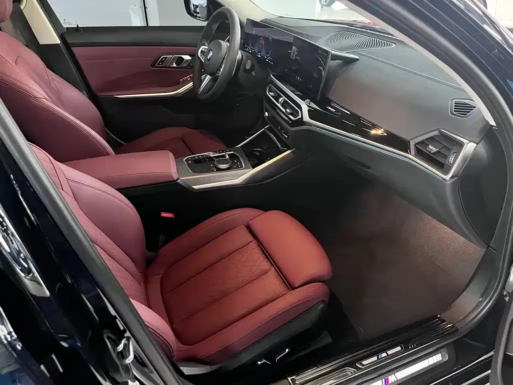 BMW 3 Series 2023 из CN, фото 7