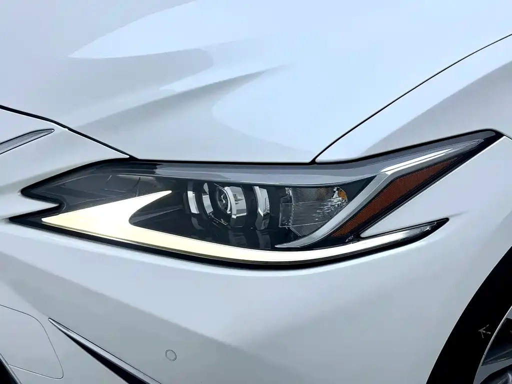 Lexus ES — фото 2