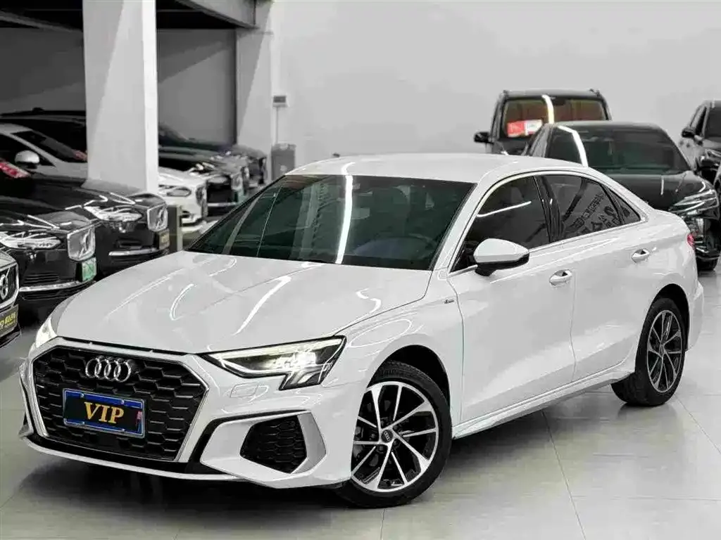 Audi A3 2022 из CN, фото 1