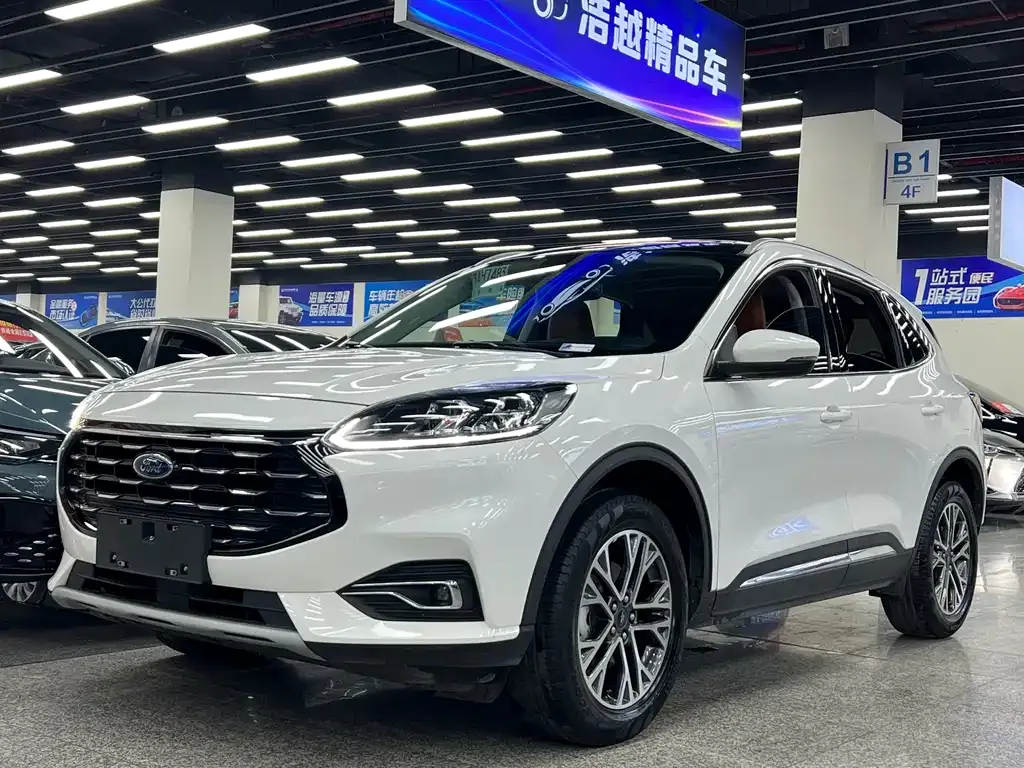 Ford Escape 2021 из CN, фото 1