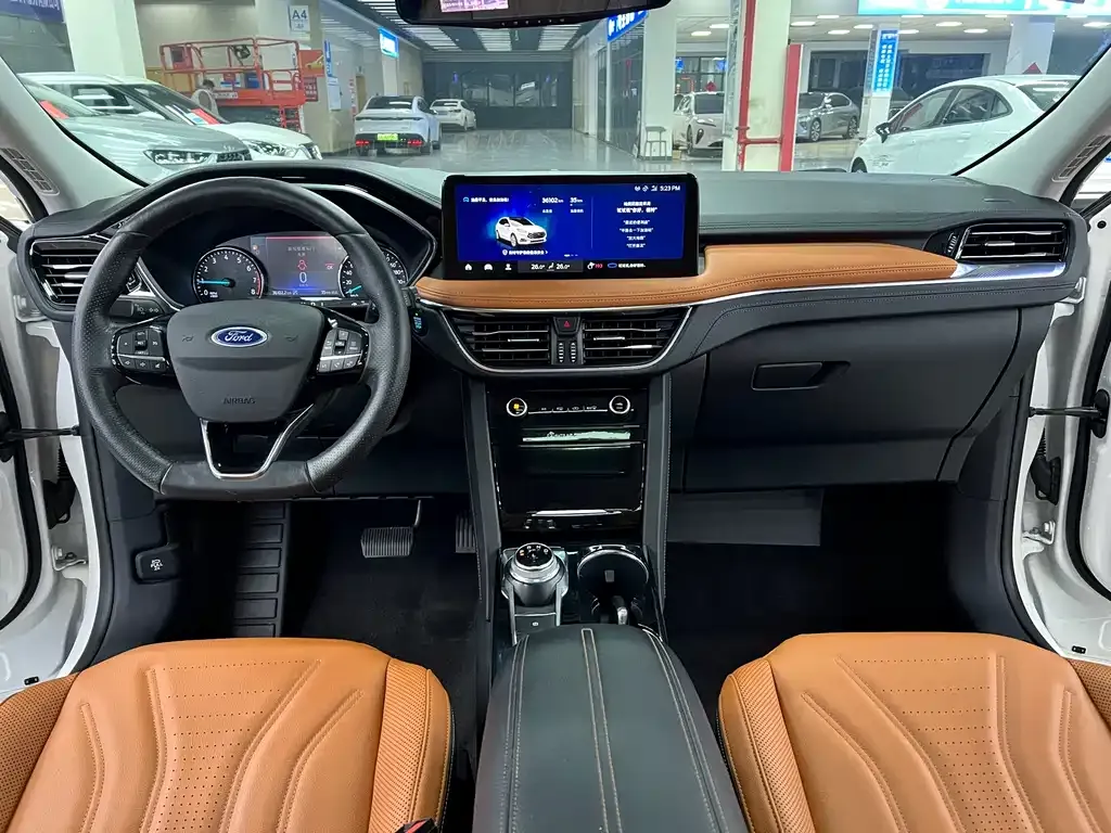Ford Escape 2021 из CN, фото 4