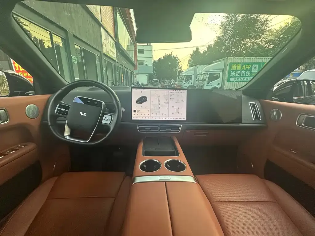 Li Auto L8 2024 из CN, фото 9
